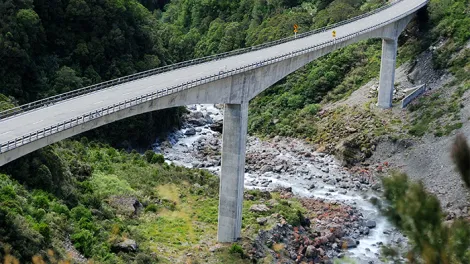 arthurs-pass-viaduct-bridge-new-zealand.png